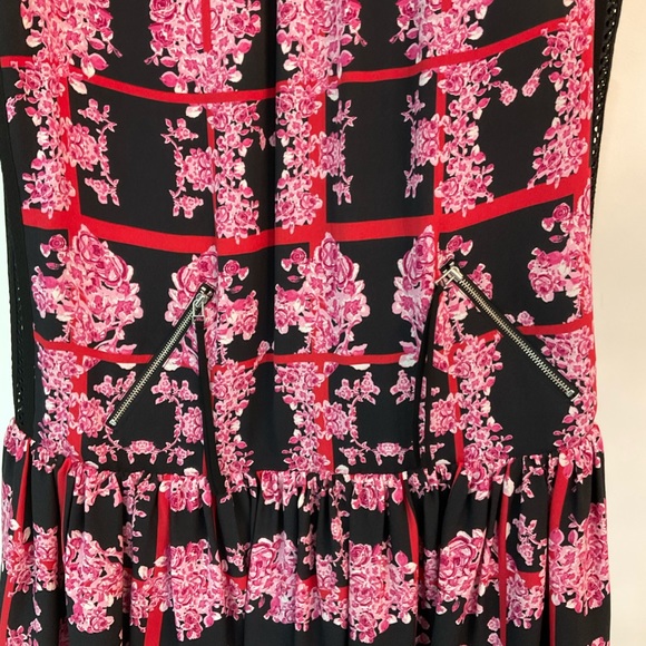 L.A.M.B. (Gwen Stefani) VOGUE RUNWAY MINI DRESS NEVER WORN SIZE 12 dropped waist - Picture 2 of 16